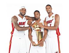 九游娱乐网站-赛道与绿茵的变奏曲，当F1引擎轰鸣遇见足球智慧—解析英格兰轻取马竞的街道赛式焦点战