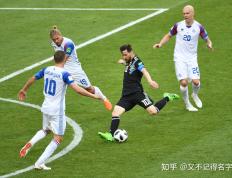 九游娱乐-利物浦中场球员福勒在比赛中取得进球