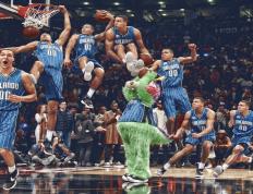 九游娱乐网页-深圳屠龙夜，一场爆冷背后，是二十年独行侠模式的悲壮终结