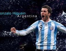 九游娱乐-海滩足球与黄昏恒星，当尼斯攻陷法国，莱万在世界杯最后探戈