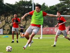 九游中国-格拉纳达关键一战临近，全队备战训练加大强度的简单介绍