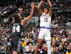 九游官网-湖人逆袭晋级西部决赛，为自己正名