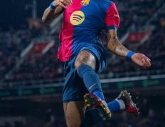 九游娱乐入口-巴萨后卫表现出色，助球队击败强敌