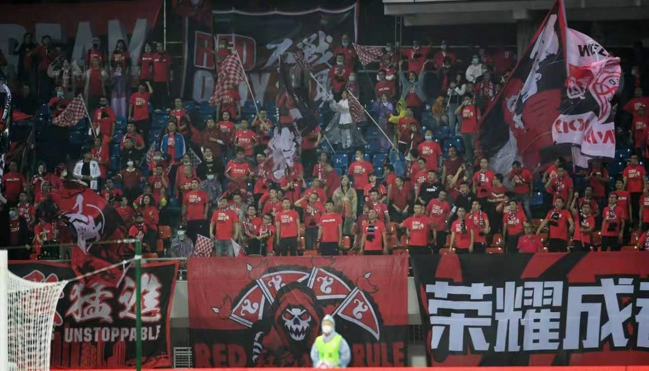九游官网-成都兴城客场逼平对手，保持不败态势