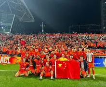 九游娱乐官方网站-包含山东队全队齐心协力，团结抗击对手抢点的词条