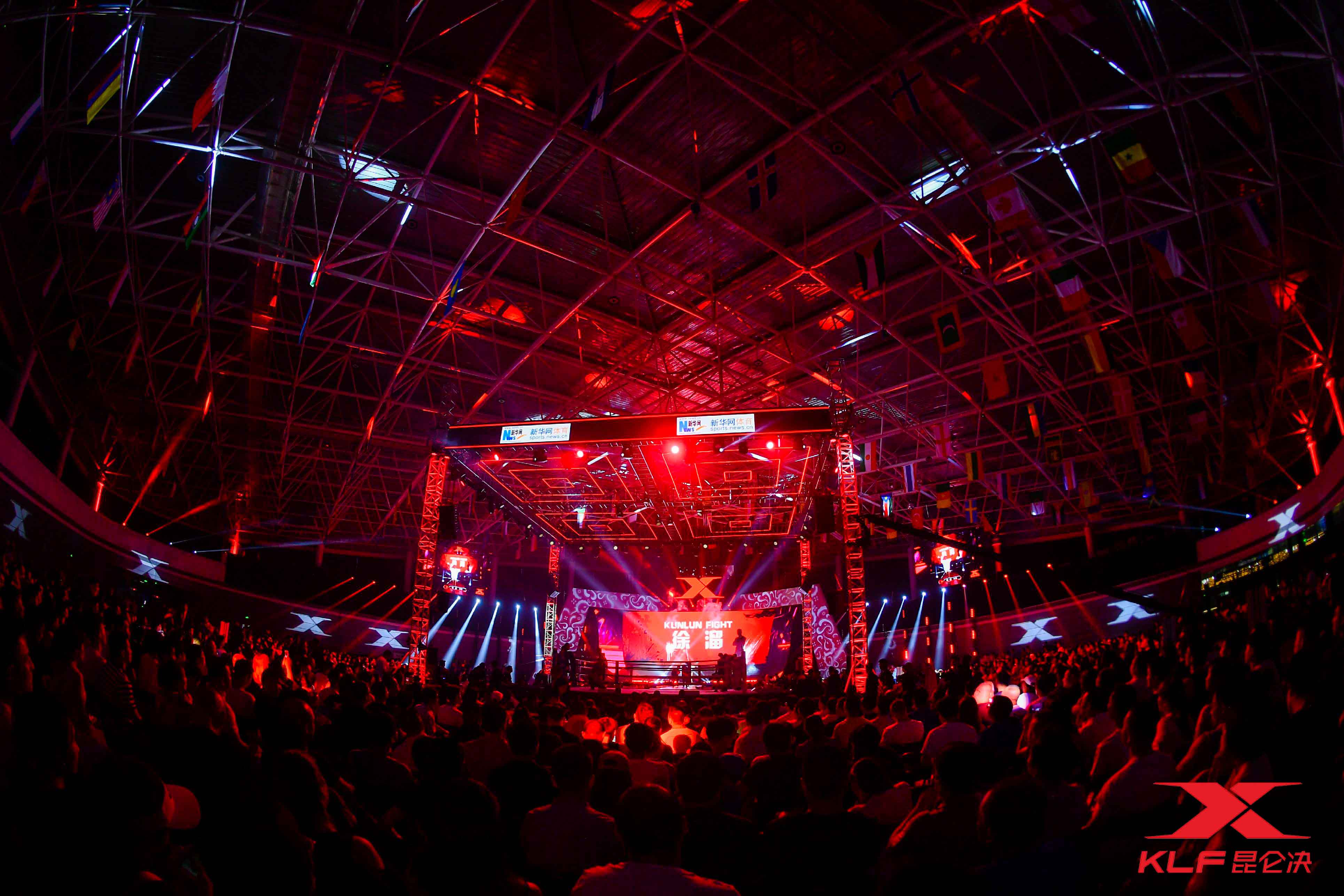 九游游戏-FLY轻取HKA,Zeus关键团战开团秒人顶尖较量淘汰赛,让粉丝疯狂欢呼