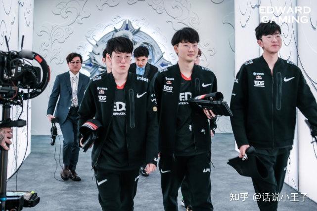 九游娱乐网页-DFM力克CLG,Meiko拿下关键大龙顶尖较量四强赛,技惊四座