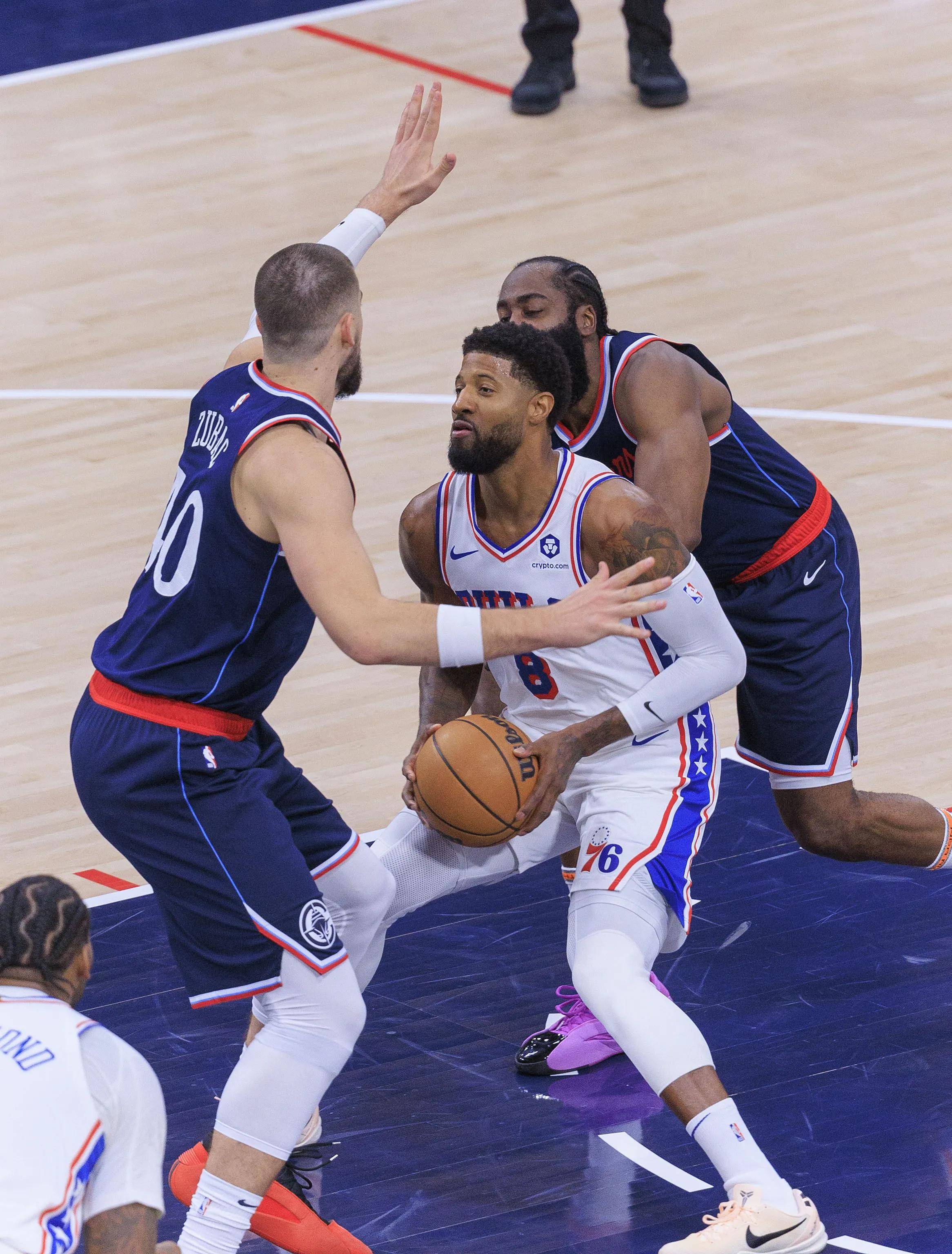 九游娱乐首页-快船大胜马刺，继续保持优势