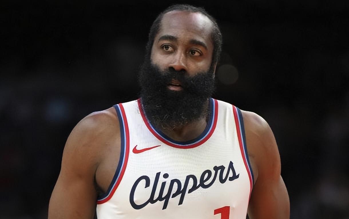 九游娱乐网站-快船客场逆转骑士,保持战绩不俗