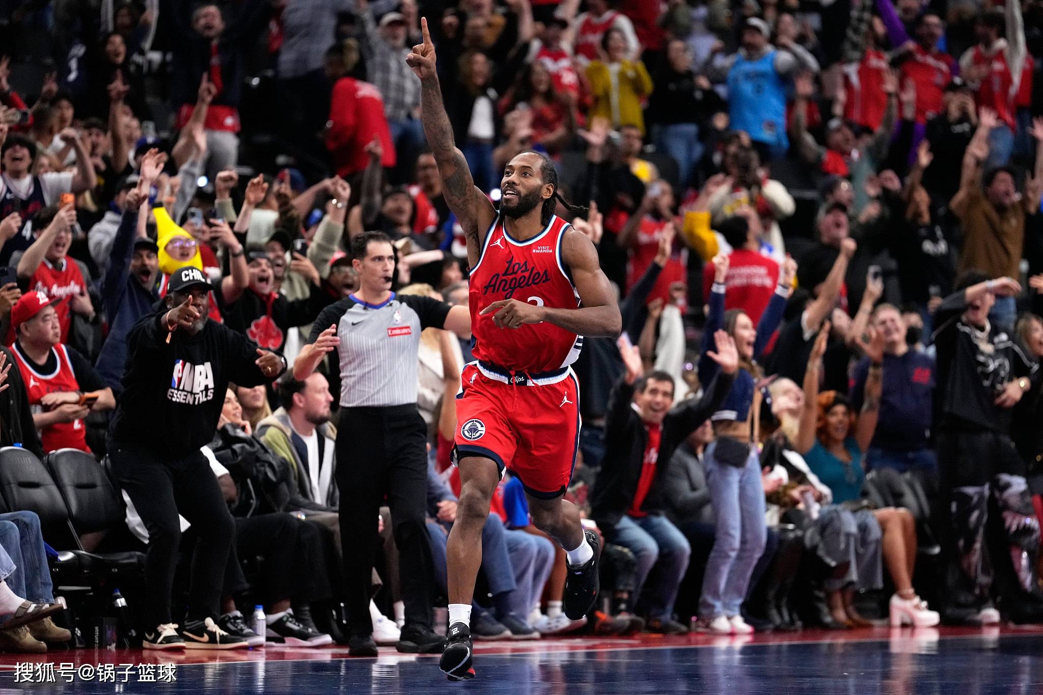 九游APP-火箭鏖战鹈鹕,哈登统治全场