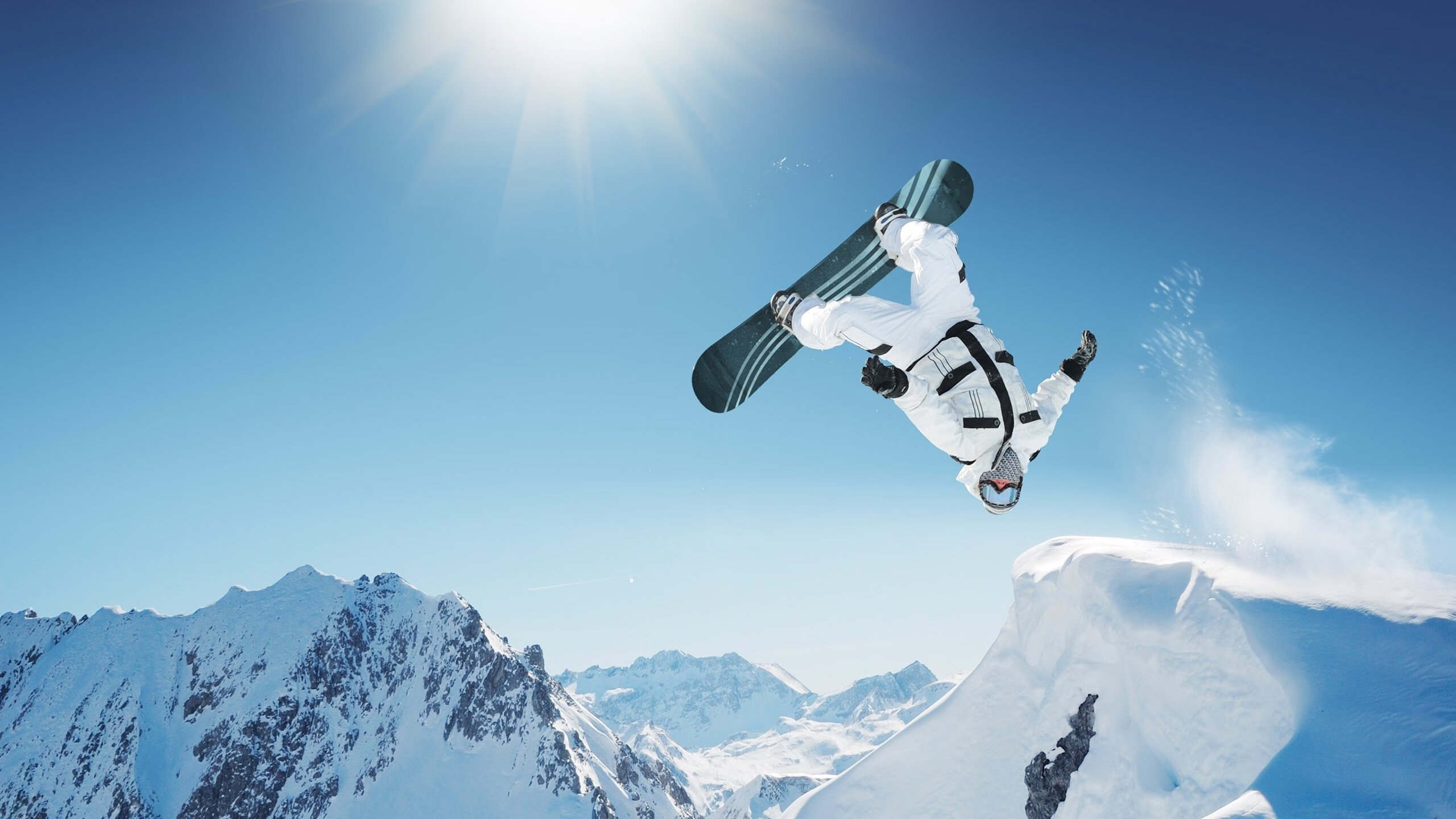 九游娱乐-莫兰特漂移,当篮球巨星虚拟入侵F1拉斯维加斯之夜